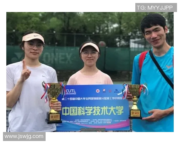 重庆网球队在世界锦标赛积分榜上以83分稳居第一名展现强劲实力